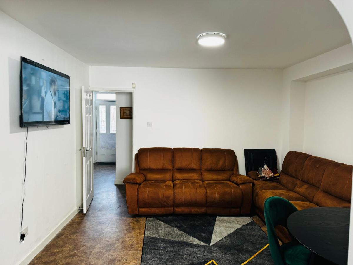 Liberty Inn Room With Sharing Toilet And Kitchen Liverpool Exteriér fotografie